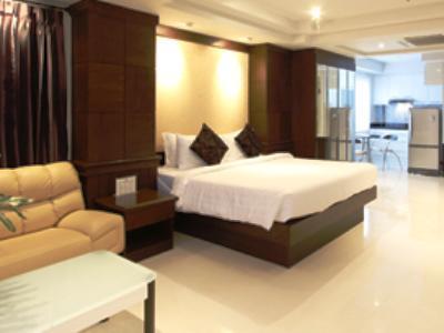 Rayaburi Beach Club Patong Экстерьер фото