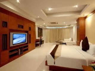 Rayaburi Beach Club Patong Экстерьер фото